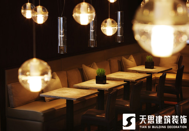 <a href=http://www.chinalianhe.com/anli/ target=_blank class=infotextkey>合肥工裝</a>公司