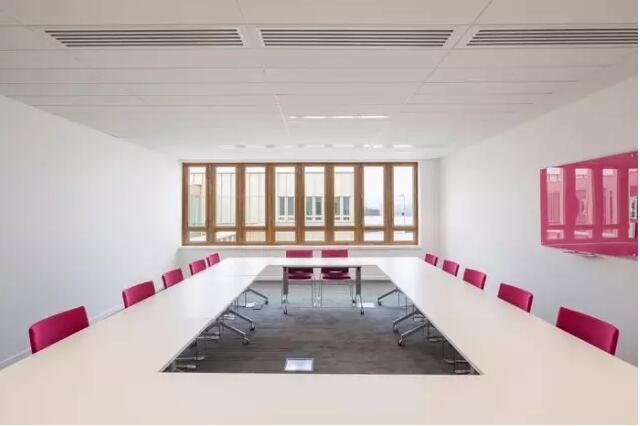 <a href=http://www.chinalianhe.com/bangonganli/ target=_blank class=infotextkey>合肥辦公室設計</a>